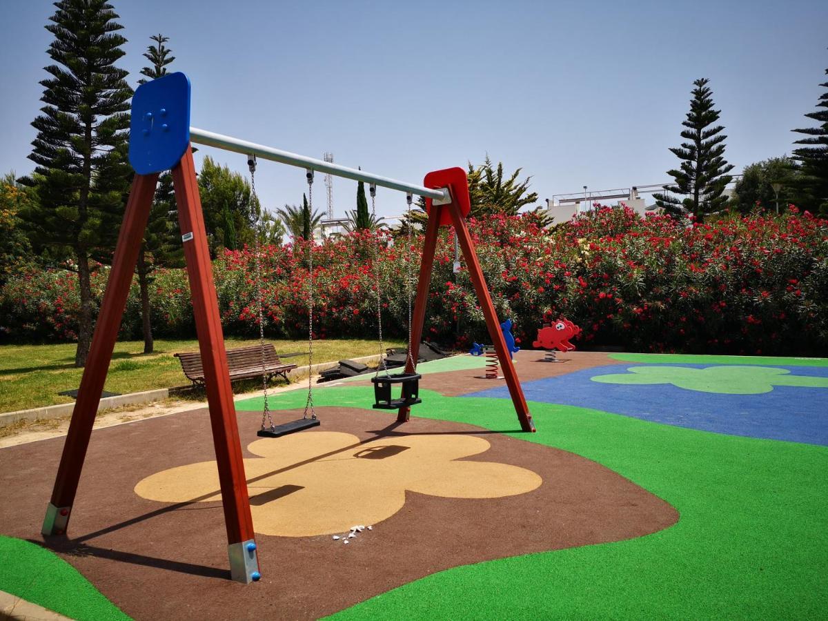 Bungalow En Punta Prima 2 Dormitorios Y Piscina Torrevieja Kültér fotó