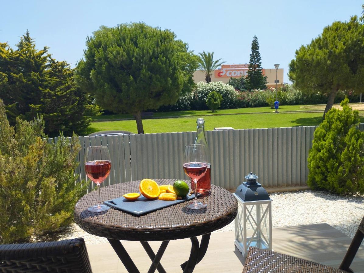 Bungalow En Punta Prima 2 Dormitorios Y Piscina Torrevieja Kültér fotó
